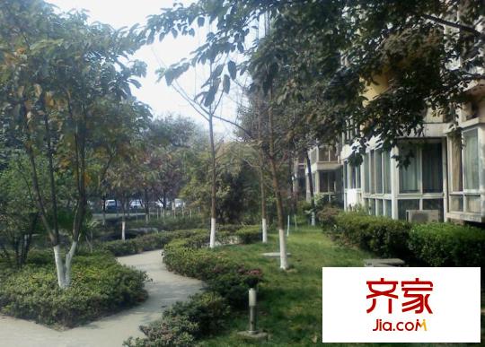 明陽家在回廊外景圖