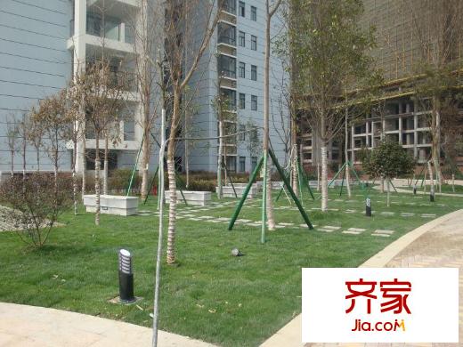 上行錦繡外景圖