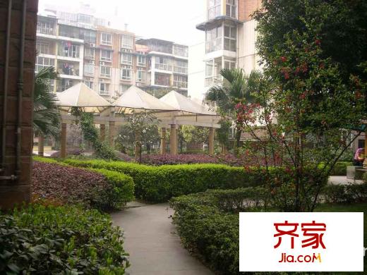 明陽家在回廊外景圖