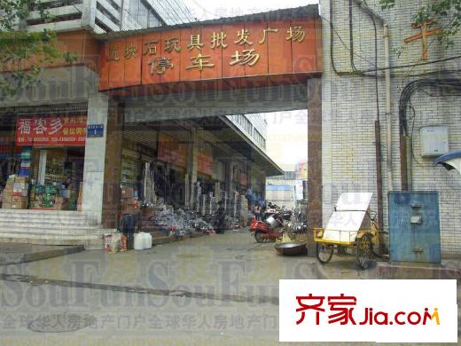 龍湖北城天街配套圖附近的五塊石批發(fā)市場