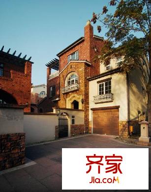 半山衛(wèi)城樸墅小區(qū)內(nèi)建筑外立面(2011.05)