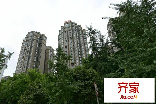 檀香花園現(xiàn)房實(shí)景（2015-3）