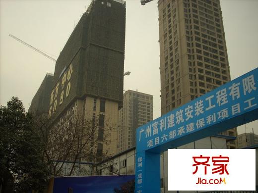 保利東方中心在建樓棟外景照