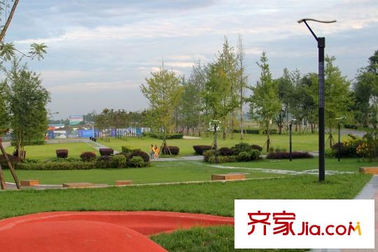月映長灘棲湖金馬體育城景觀