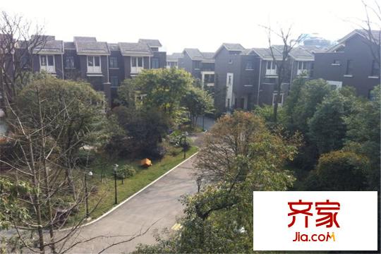 錦鎮(zhèn)2期錦璽小區(qū)實景（2015-11）