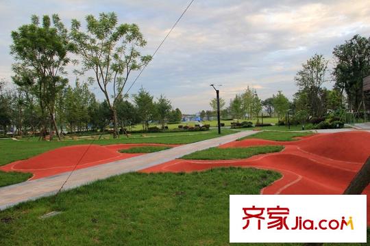 金馬湖壹號(hào)濱河公園