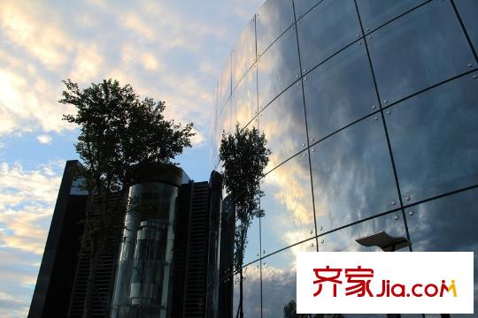 月映長(zhǎng)灘棲湖金馬體育城