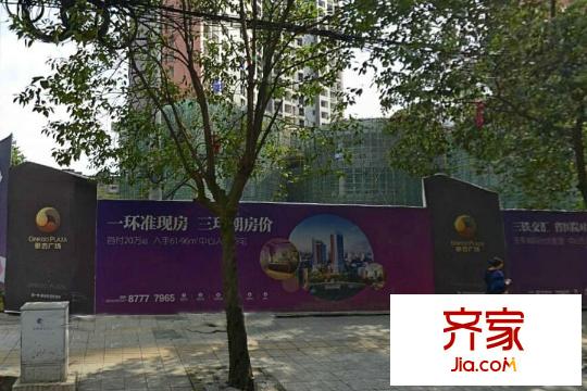 銀杏廣場項(xiàng)目外圍廣告實(shí)景（2015-3）