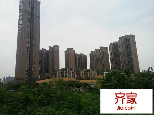 塔子山壹號項(xiàng)目東南角實(shí)景（2015-9-15）