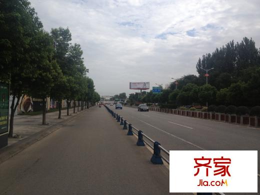金堂金融中心周邊實景2013.8