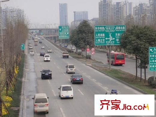 無國界周邊指路牌