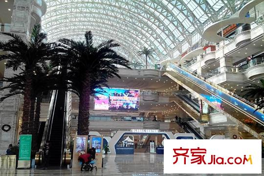 世龍廣場環(huán)球中心內(nèi)部景觀