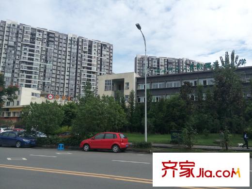 成都新天地2期春天里金蘋果幼兒園