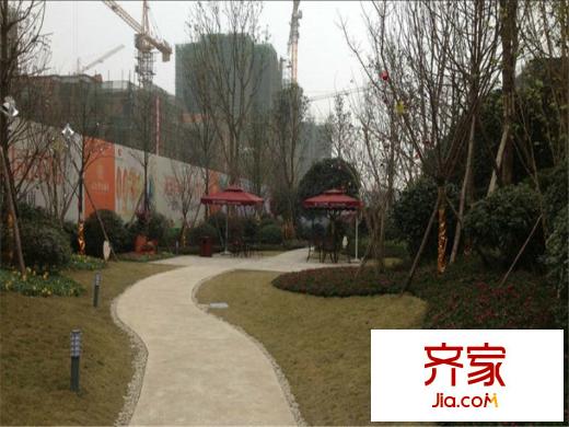 宏達(dá)世紀(jì)麗景售樓部實(shí)景（2014-5）