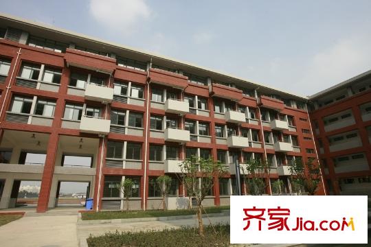 中成主角周邊七中萬達(dá)