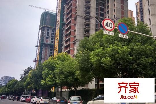 湟普國(guó)際湟座項(xiàng)目在建實(shí)景（2015.9.13）