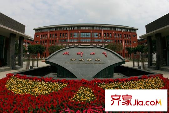 中成主角周邊七中萬達(dá)