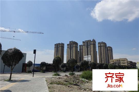 天合凱旋公館項(xiàng)目遠(yuǎn)景圖（2015-9）