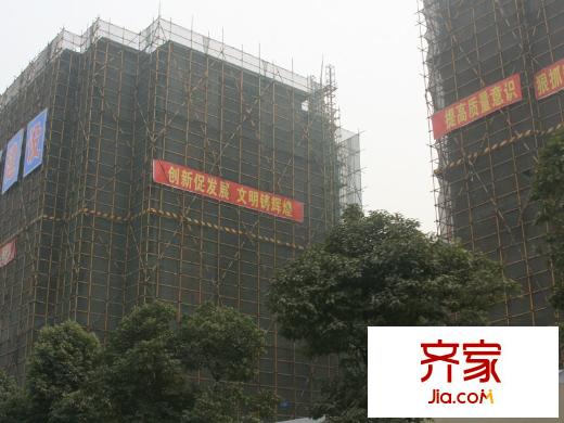 九龍倉時代小鎮(zhèn)工程進(jìn)度2013-1