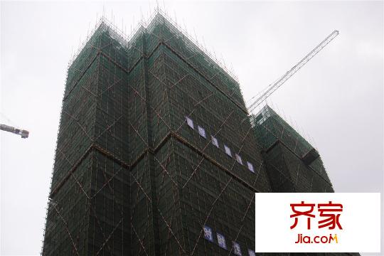龍湖時(shí)代天街4棟在建實(shí)景2015-4-5