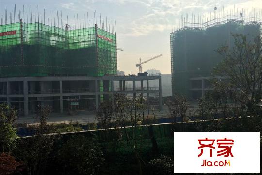 藍(lán)潤光華春天工程進(jìn)度2015.12.2實(shí)景
