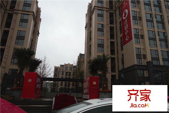 華騰舒云居項(xiàng)目實(shí)景（2015.09.10）