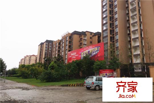 新雙城項(xiàng)目門口（2015.09.10）