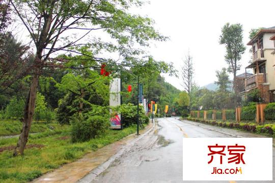 山客部落小區(qū)內(nèi)部（2015-8）