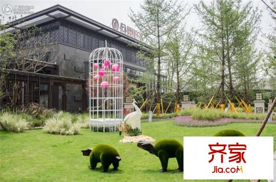 北大資源公園1898售樓部側(cè)面實(shí)景（2015.08）