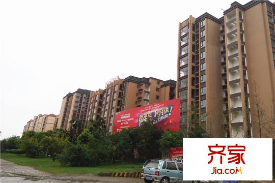 香瑞楠府售樓部門口實景（2015.09.10）
