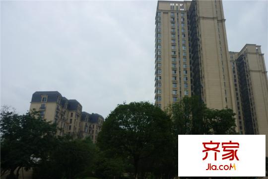 萬(wàn)科五龍山翡翠洋房項(xiàng)目實(shí)景（2015-3）