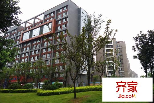 成都國韻村項目側(cè)景（2015.09.10）