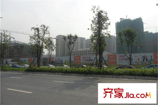 藍(lán)光幸福滿庭周邊馬路