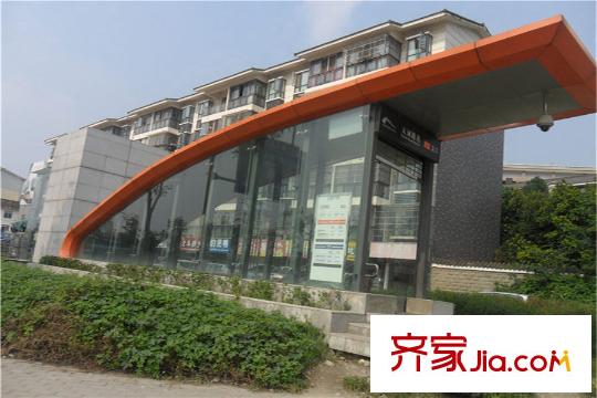 藍(lán)光幸福滿庭天河站