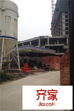 潤揚(yáng)雙鐵廣場施工現(xiàn)場實(shí)拍（2015-9-18）