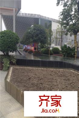 潤揚(yáng)雙鐵廣場施工現(xiàn)場實拍（2015-9-18）