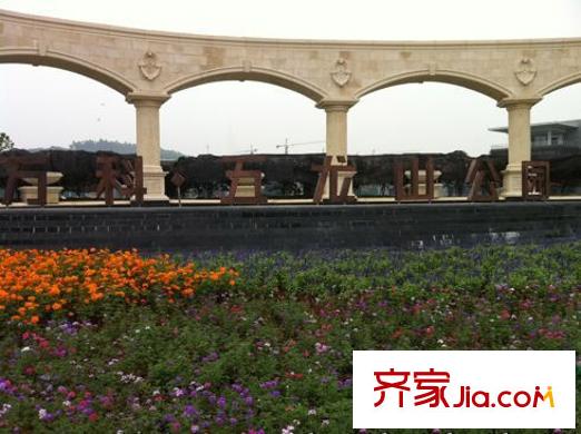 萬科五龍山公園大門(2011.07)