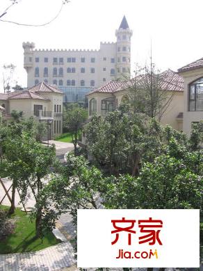 薩爾茨堡小區(qū)內(nèi)實(shí)景(2007.11)