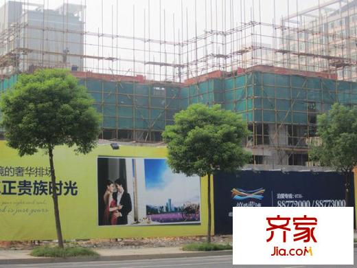 泊愛(ài)藍(lán)灣在建樓棟（2010.11.08）