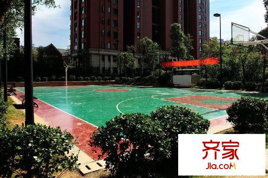 三一就此香寓小區(qū)籃球場