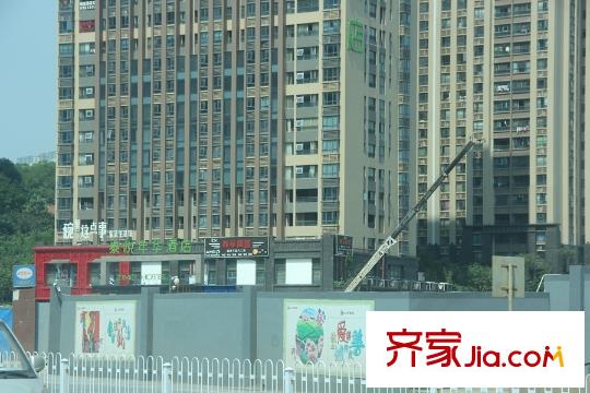 萬(wàn)坤圖財(cái)富廣場(chǎng)周邊酒店