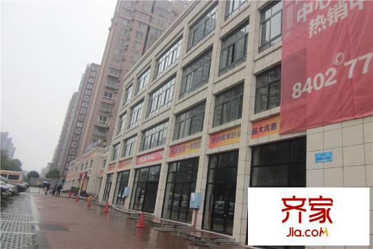 泊林晶城小區(qū)沿街（2015.12.05）