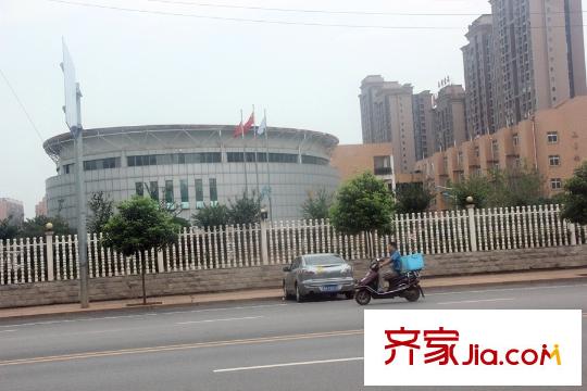 新里程瀟湘名城周邊砂子塘小學體育館