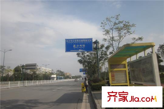 中欣楚天雅郡周邊指路牌