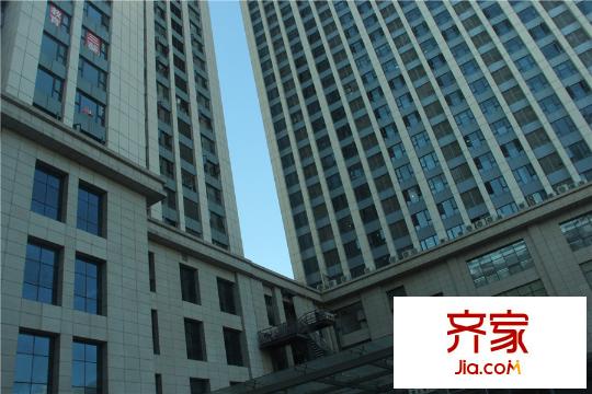 星隆國際廣場兩棟樓之間（2015.12.16）