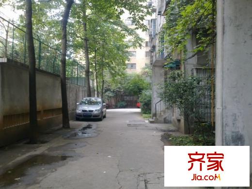 雨花亭服裝公司宿舍外景圖