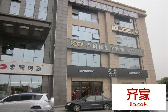 星隆國際廣場小區(qū)底商（2015.04.02）