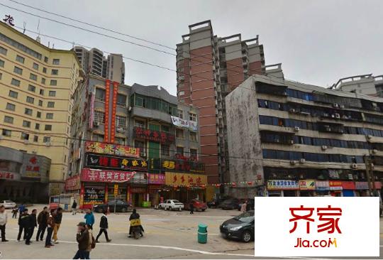 長沙市雨花區(qū)工貿(mào)學(xué)院外景圖