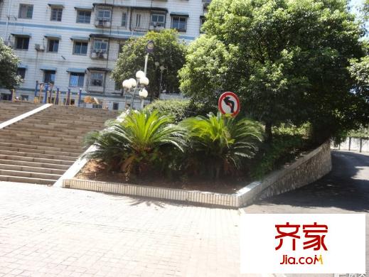 雨花區(qū)檢察院宿舍外景圖