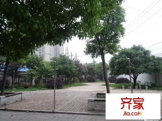 茶園坡送變電建設(shè)公司宿舍外景圖